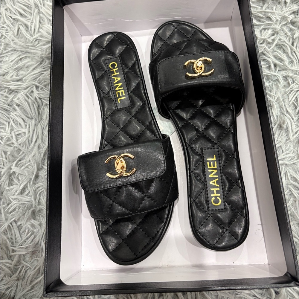 Black luxury shoes never worn before! European size 40 size 9/10 womens shoes